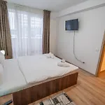 Apartment Barrique Coresi 10 *
