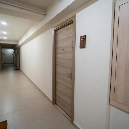 Barrique Coresi 1 Apartment